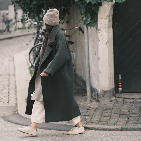 7115 by Szeki Oversized Wool Coat - Picture 2 of 16